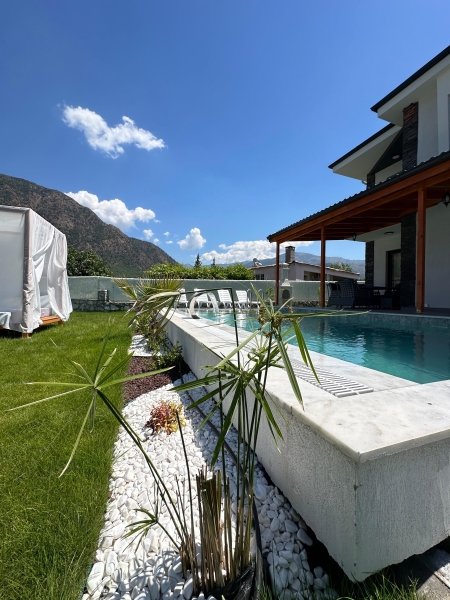 Villa Aura